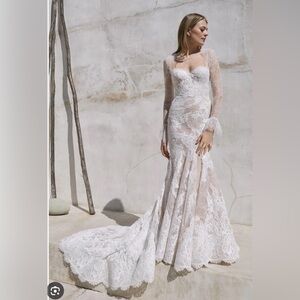 Watters crane lace gown